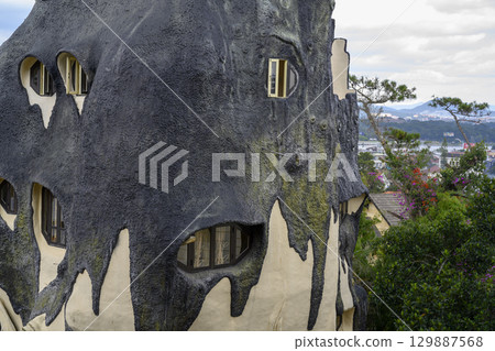 Fragment of Hang Nga Guest House (Crazy House) of unusual fabulous architecture built since 1990 129887568