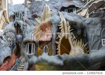 Fragment of Hang Nga Guest House (Crazy House) of unusual fabulous architecture built since 1990 129887828