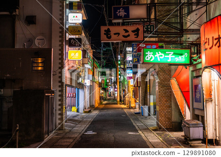 Sasebo's drinking district and nightlife district in Nagasaki Prefecture Sasebo's drinking district and nightlife district in Nagasaki Prefecture 129891080