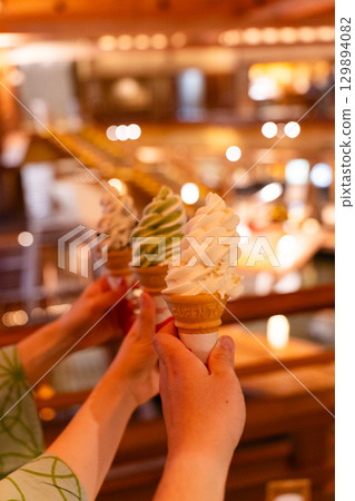 Enjoy three types of soft serve ice cream at Okawaso and enjoy a relaxing time on your trip 129894082