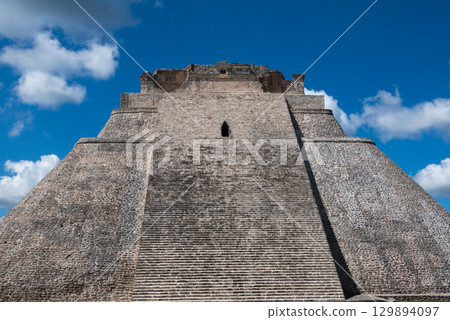 The Glory of Ancient Maya Civilization – Uxmal Ruins The Glory of Ancient Maya Civilization – Uxmal Ruins 129894097