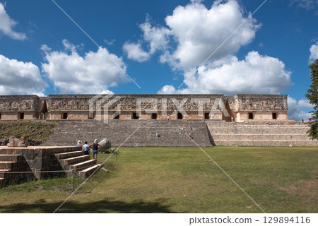 古瑪雅文明的輝煌-烏斯馬爾遺址 古瑪雅文明的輝煌-烏斯馬爾遺址 129894116