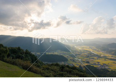 山頂日落(大分縣玖珠町霧樺山) 山頂日落(大分縣玖珠町霧樺山) 129894433