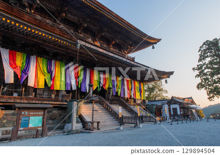 Morning at Kinpusenji Temple - Yoshino 129894504