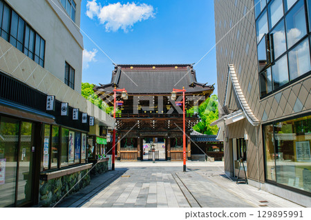 Nishiarai Daishi, Tokyo, Sojiji Temple approach Nishiarai Daishi, Tokyo, Sojiji Temple approach 129895991