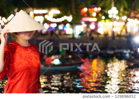 Vietnam Hoi An Tourism 129896052