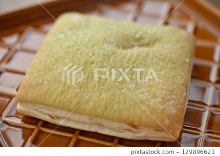 牛角麵包甜瓜麵包 129896621