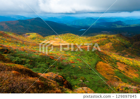 秋季攀登栗駒山(栗駒山~前岳:龍泉原) 秋季攀登栗駒山(栗駒山~前岳:龍泉原) 129897845