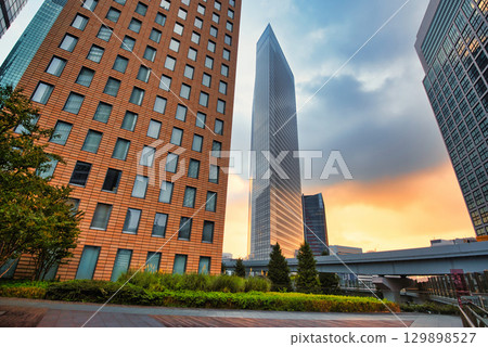Morning glow over the skyscrapers of Shiodome Mega Complex, Shiosite 129898527