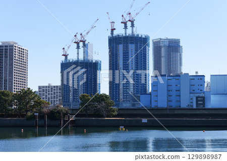 2025年興建中的塔式公寓大樓 129898987