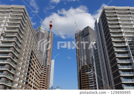 Tower apartment building under construction 2025 Tower apartment building under construction 2025 129898995
