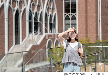 女大學生校園生活大學 129900183
