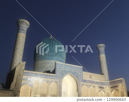 Illuminated Gur Amir (Samarkand, Uzbekistan) 129900683