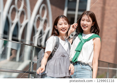 女大學生寫真：校園生活 129901118