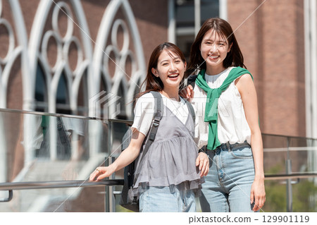 女大學生寫真：校園生活 129901119