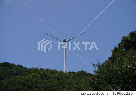 山頂上的風力發電，水平 129901229