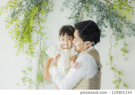 家庭的客廳 129901334