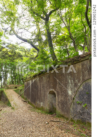 Kamimizaka Garden: Gun emplacement remains Kamimizaka Garden: Gun emplacement remains 129903242