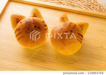 貓形麵包 129903708