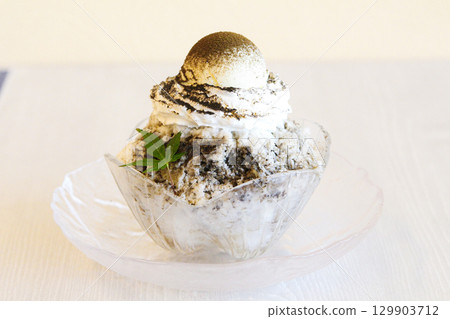 台灣刨冰烤綠茶 台灣刨冰烤綠茶 129903712