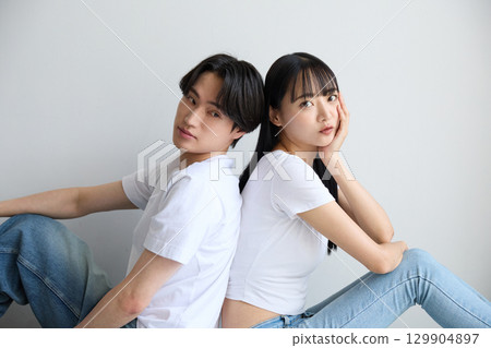Beauty portraits of young Asian men and women Beauty portraits of young Asian men and women 129904897