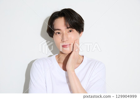 Beauty portrait of a young Asian man Beauty portrait of a young Asian man 129904999