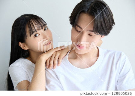 亞洲年輕男女的美女肖像 亞洲年輕男女的美女肖像 129905026