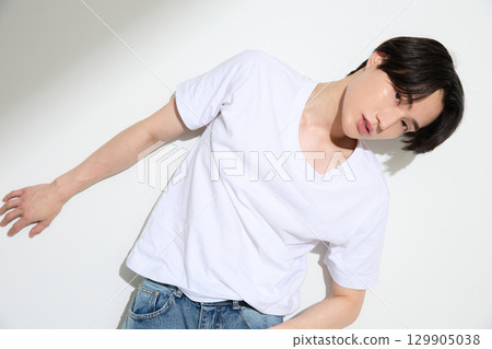 Beauty portrait of a young Asian man Beauty portrait of a young Asian man 129905038