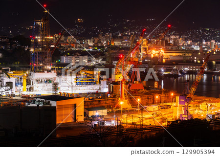 Night view of the shipyard in Sasebo City, Nagasaki Prefecture Night view of the shipyard in Sasebo City, Nagasaki Prefecture 129905394