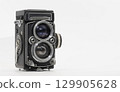 Retro twin-lens camera 129905628