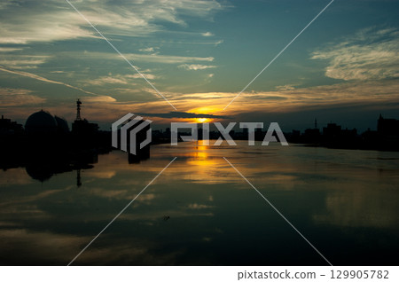 Morning view of the Shinano river Morning view of the Shinano river 129905782