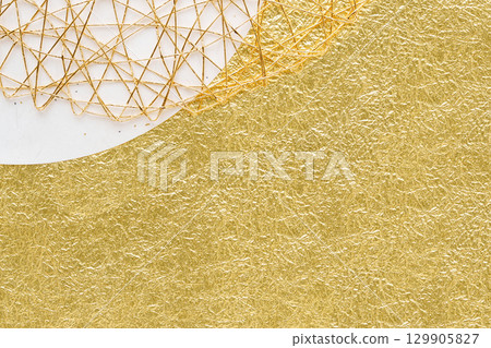 金色杉木日本紙和水引的日式背景 金色杉木日本紙和水引的日式背景 129905827