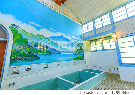 Edo-Tokyo Open Air Architectural Museum, Koganei City, Tokyo (Kodomoyu bathing area and bathtub) 129906632