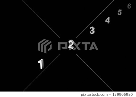 一排三維白色數字 一排三維白色數字 129906980