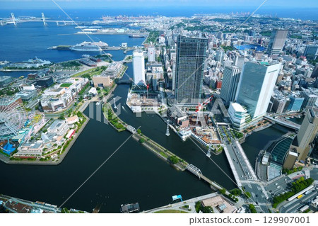 Minato Mirai seen from the landmark tower Minato Mirai seen from the landmark tower 129907001