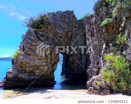 阪門（山口縣大島郡周防大島町） 129908521