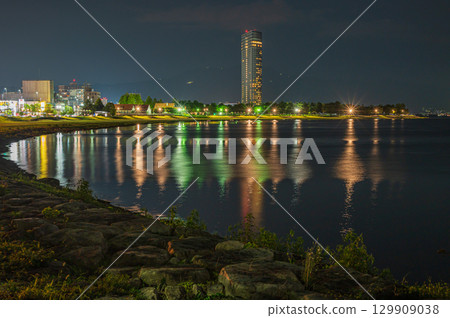 大津市琵琶湖夜景 大津市琵琶湖夜景 129909038