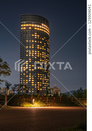 大津市琵琶湖夜景 大津市琵琶湖夜景 129909041