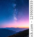 黎明時的銀河與山脊－漸變夜景 129909939