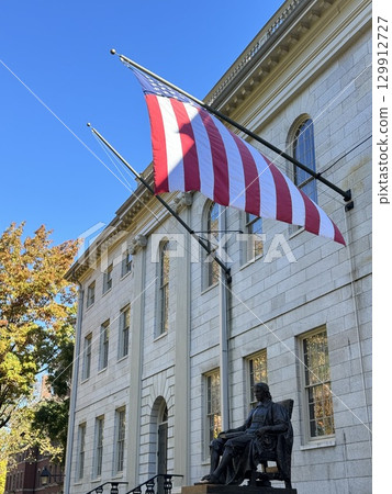 John Harvard Statue at Harvard University John Harvard Statue at Harvard University 129912727