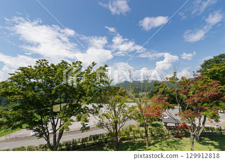 從群馬縣高山村道之站中山盆地的瞭望台上眺望北側 129912818