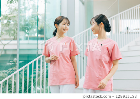 Nurses and nursing students Nurses and nursing students 129913158