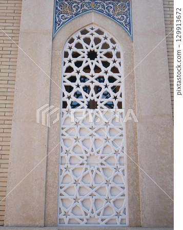 Window of the Khazrat-i-Khizr Mosque (Samarkand, Uzbekistan) Window of the Khazrat-i-Khizr Mosque (Samarkand, Uzbekistan) 129913672