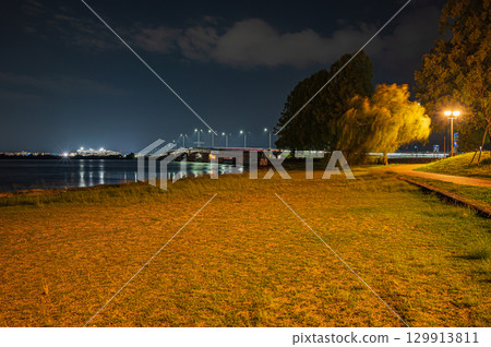 Night view of Omi Ohashi Bridge, Otsu City 129913811