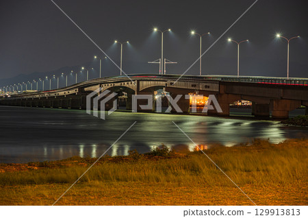 大津市近江大橋夜景 129913813