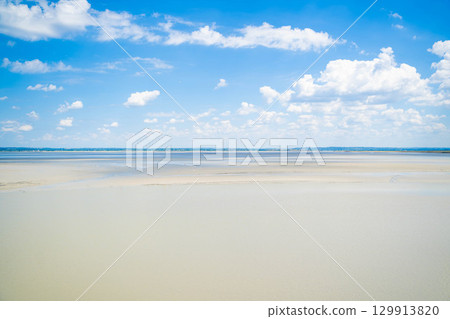 泥灘和法國諾曼第的遠景 129913820