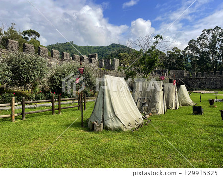 Historical re-enactment of the Romans army military tent camp in the fortress 129915325