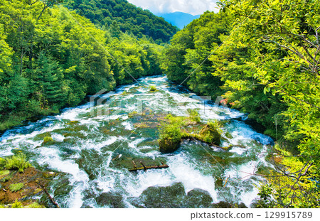 Ryuzu Falls (upstream) in Oku-Nikko, Nikko City, Tochigi Prefecture 129915789