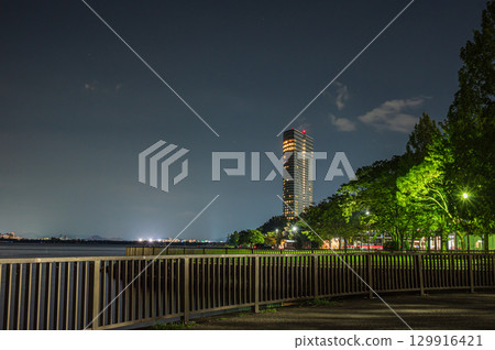 大津市琵琶湖夜景 129916421