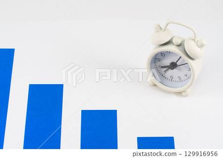 銷售和價值下降的形象 銷售和價值下降的形象 129916956